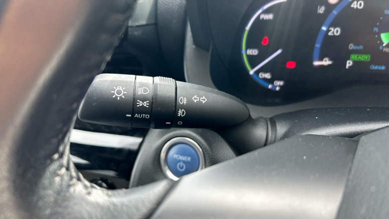 Toyota Yaris Cross 1.5 Hybrid Design 5dr CVT Hybrid Estate